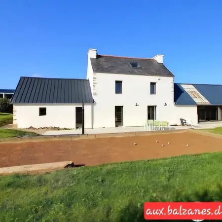 Charming With Boulodrome Near Brest Casa vacanze Ploudaniel